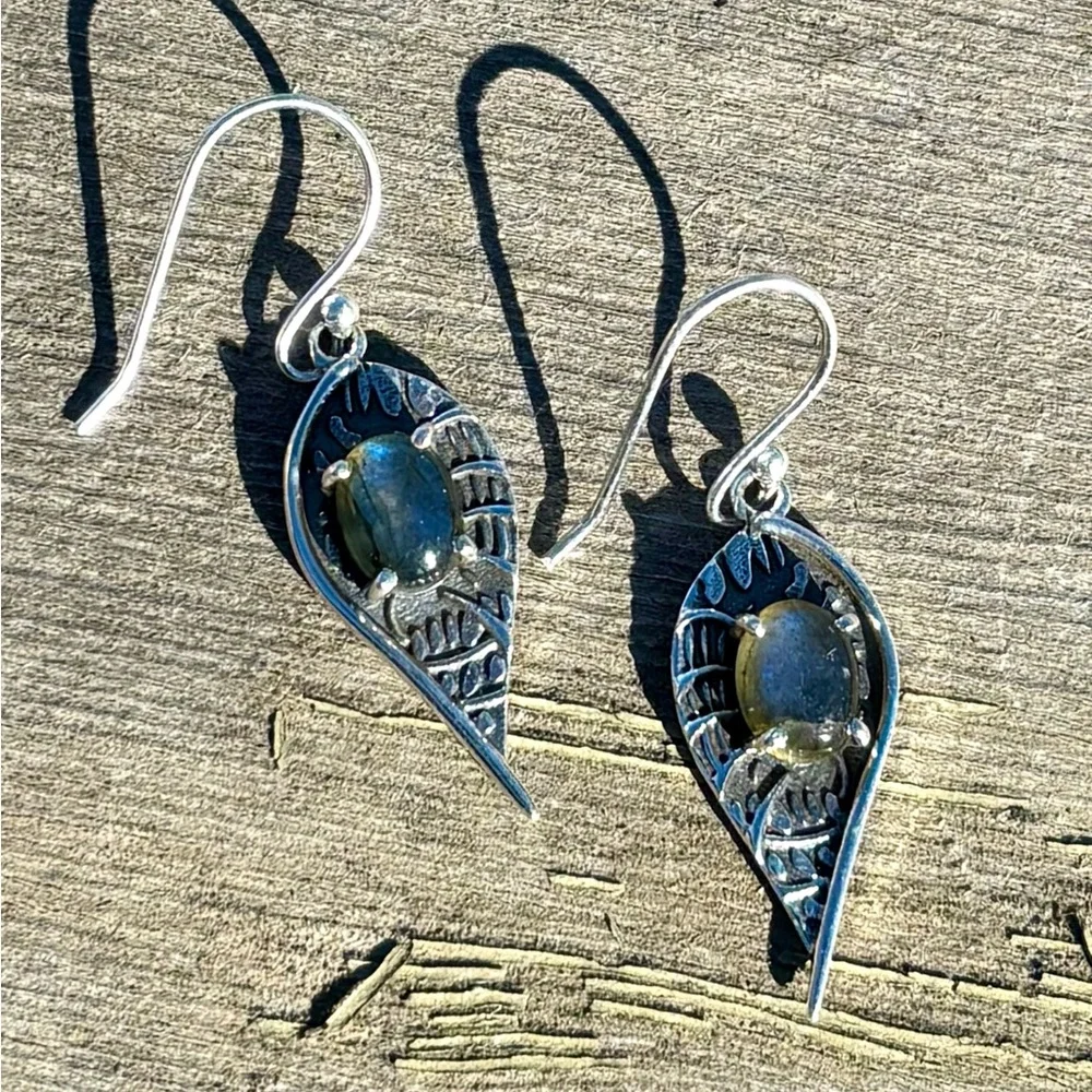 Labradorite Earrings - Picture 12 of 14